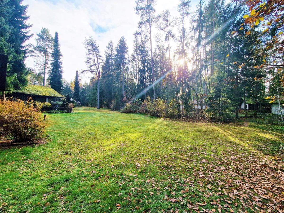 Bungalow Direkt Am See, Mit Eigenem Boot Roding Esterno foto