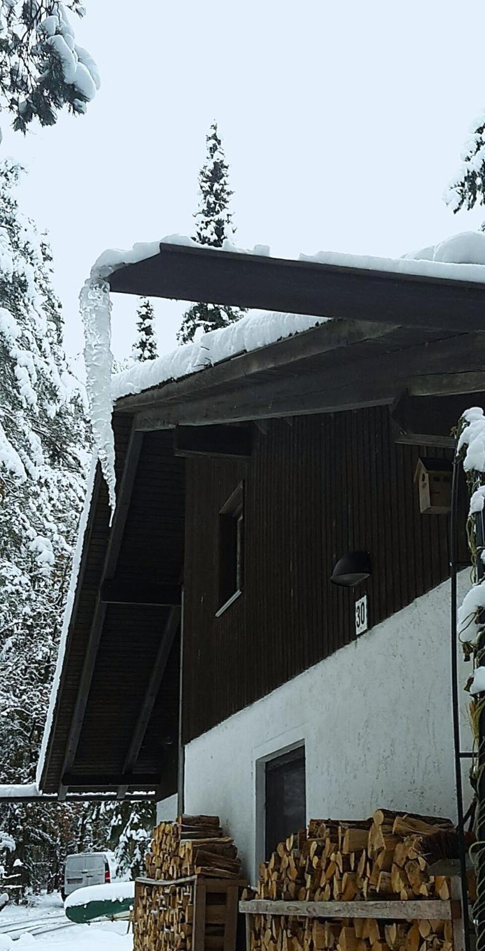Bungalow Direkt Am See, Mit Eigenem Boot Roding Esterno foto